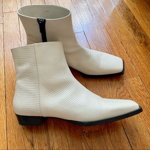 FRAME Le Maddox Bootie
